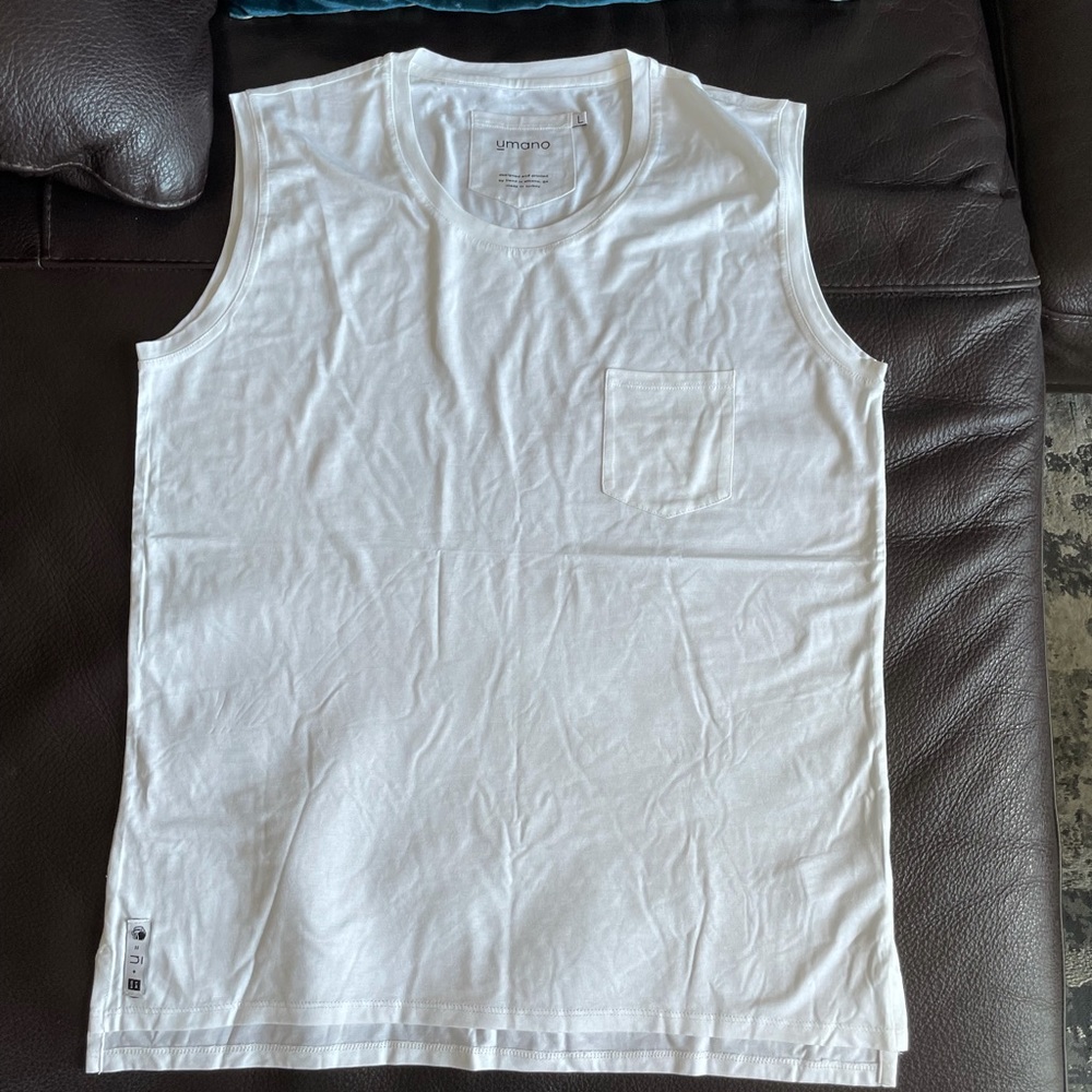 Umano new shirt sleeveless